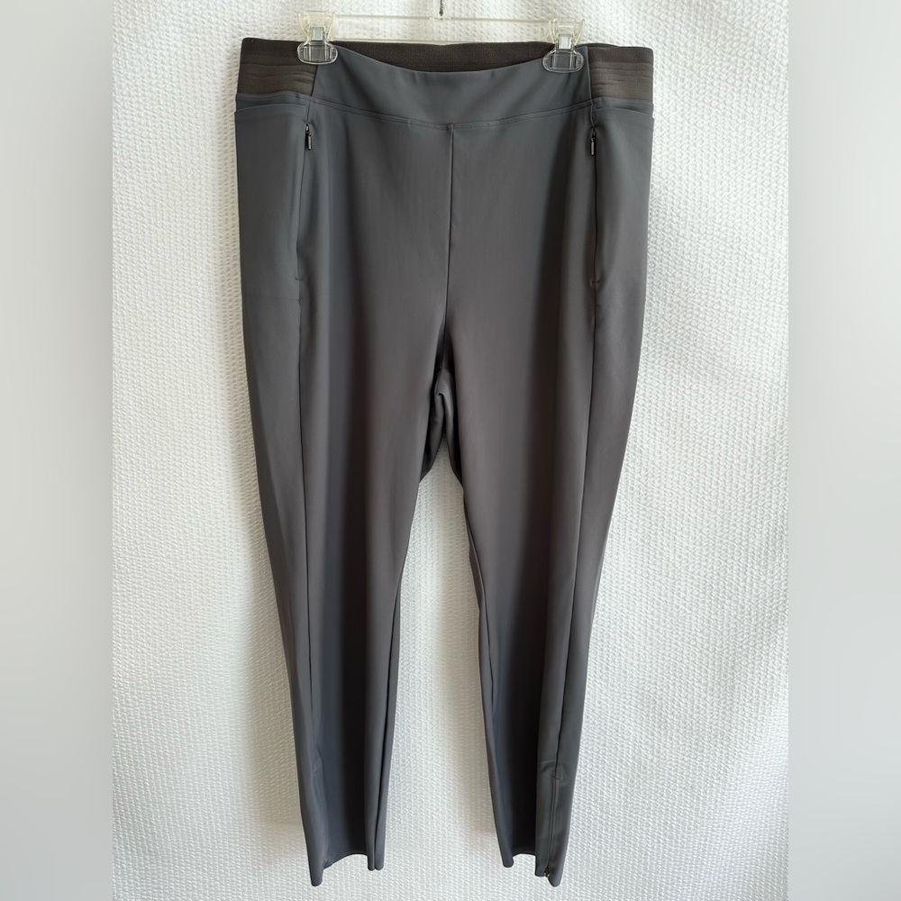 Athleta Stellar Women’s Gray Tight Pants Size: 18